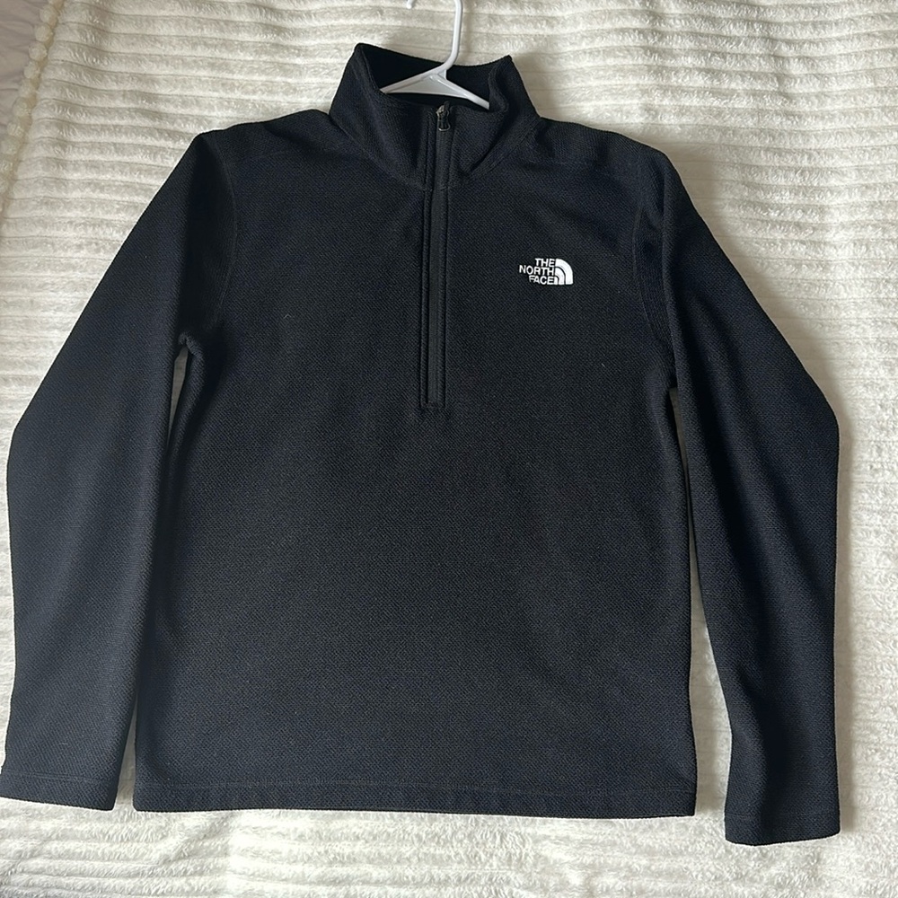 Men’s Medium North Face 3/4 Zip. Black. Like new.